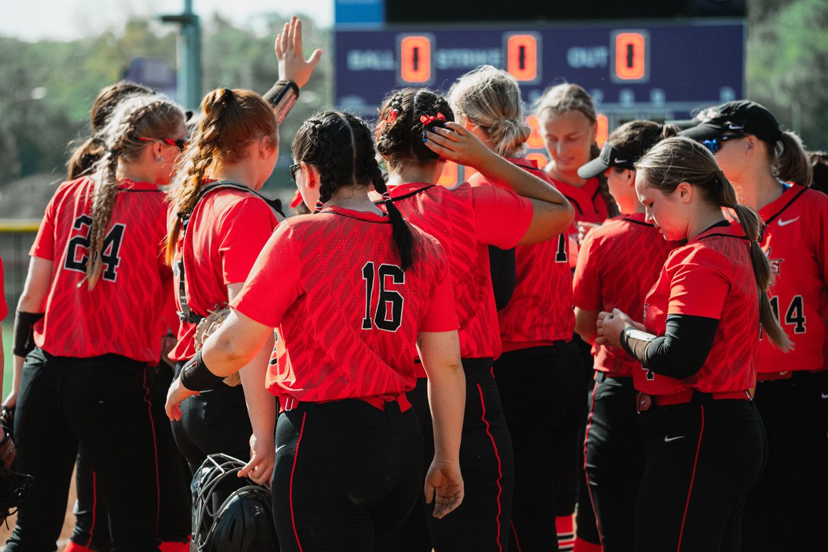 msoe_softball's tweet photo. Fall Ball Recap. All the Smiles. ⚔️
#rgod #TheRaiderWay https://t.co/Mjj0Z1tFK5