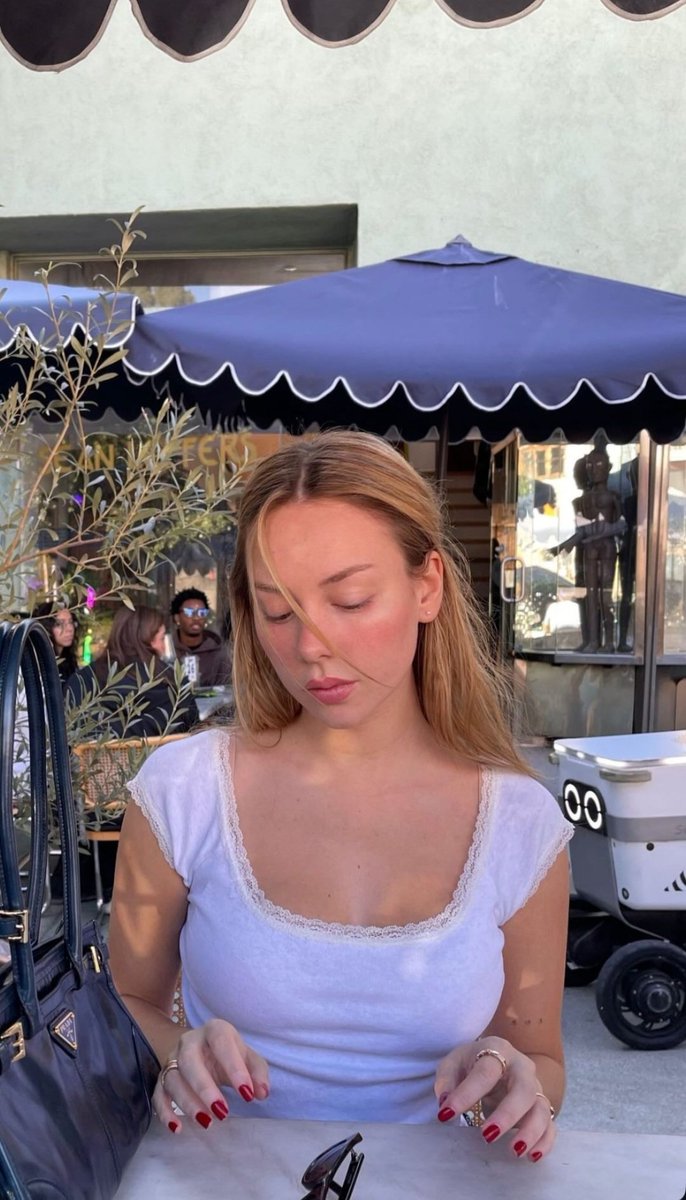 Hola! Holi!
Aquí estoy preparando para vosotros mis nuevos podcast con sorpresa cósmica
A partir de ahora cada episodio tendrá una sección para responder a vuestras preguntas 
Deja la tuya a través de mensaje o aquí en comentarios.
Os espero en nuestra emisora de siempre 🎙