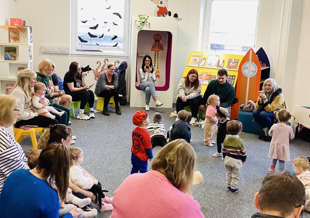InverclydeLibs's tweet photo. ππ»Not so Spooky Bookbug at Greenock Central Library. Lots of lovely costumes. ππ» #galoshansfestival #spookybookbug https://t.co/zJ1JIqMTcr