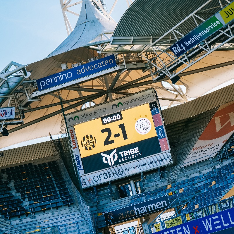 RodaJCKerkrade's tweet photo. Welke content mag volgens jou absoluut niet ontbreken op de LED-schermen in het stadion? 😎

Laat het ons weten in de comments! 👋🏼

#RodaJC