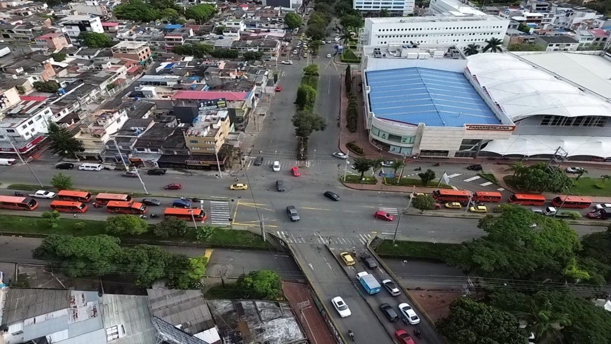 ¡Ojo! Estos son los cierres viales que habrá hoy por el gran desfile de disfraces de RCN Radio alertatolima.com/noticias/tolim…