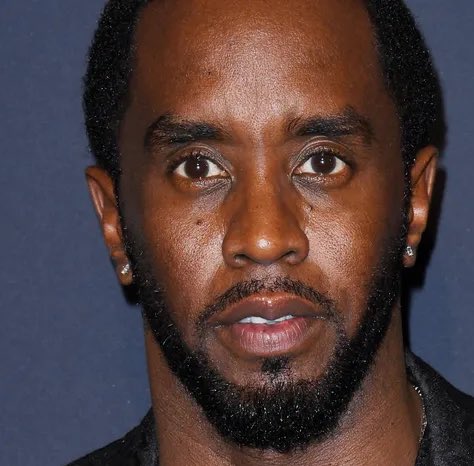 Happy Halloween

Be careful you don’t bump into this monster 

#Halloween #PDiddy