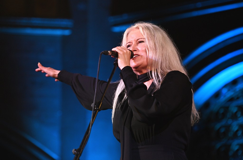 birkinite's tweet photo. Paula Cole, Christina Perri &amp; More Among Honorees at 2025 She Rocks Awards: Lindsey Stirling and Jennifer Batten are set to co-host the Jan. 25 show. https://t.co/6ULyxE4YxJ