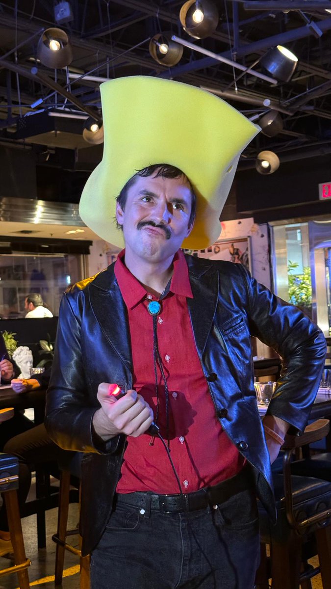 TriviaAaron's tweet photo. HAPPY HALLOWEEN as promised here is Burt Reynolds in all his Celebrity @Jeopardy glory https://t.co/N7VzTxrekB