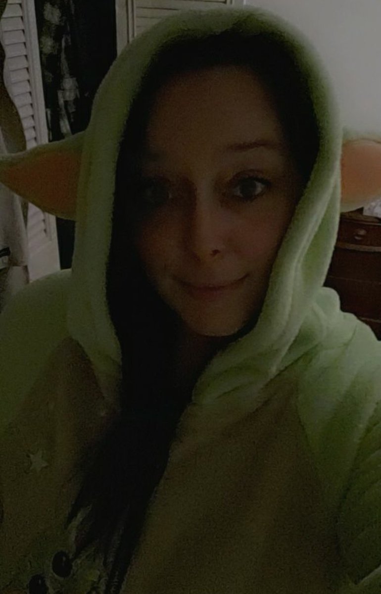 PooferKitten's tweet photo. Happy Halloween from Mini Savage and I! 🎃👻🧙‍♀️I hope everyone has a great day celebrating or not! ♥️
Perfect weather for our costumes this year, Tactical gear and grogru 🤭😽 https://t.co/rouKpVBvQq