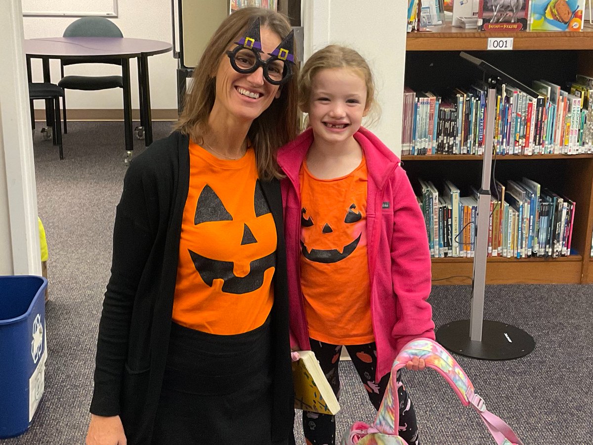 Lake George Elementary Library tweet media