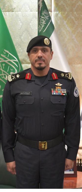 alhamidifamily's tweet photo. نهنئ ابن العم اللواء الدكتور /
خالدبن عبدالرحمن بن عبدالعزيز الحميدي على الثقه الملكية وترقيتة الى رتبة لواء أسال  الله عز وجل له التوفيق والسداد في خدمة الدين والمليك والوطن https://t.co/8O1Lz0uENt