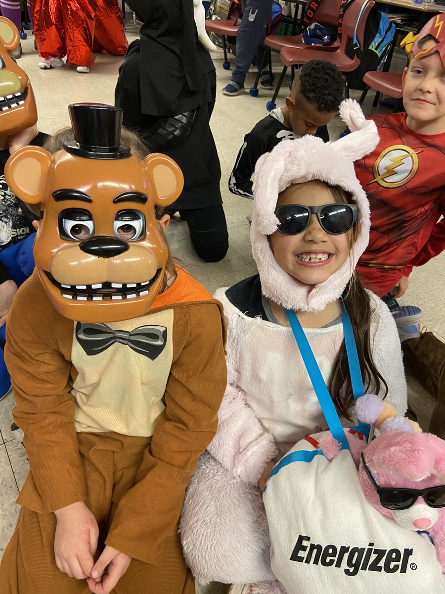 Ms. Renée Nolan tweet media