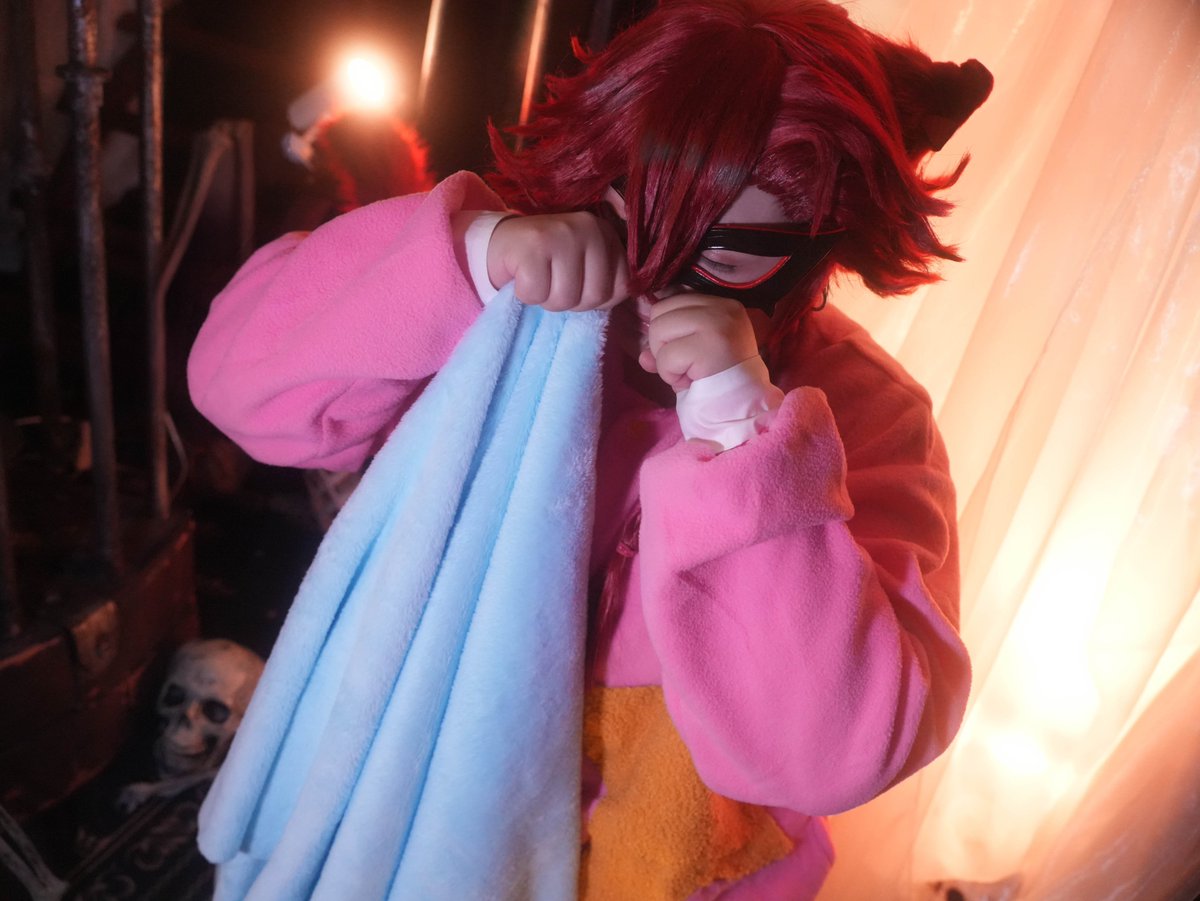 dsa_land's tweet photo. Ghosts, ghouls and monsters
What else hides under your bed, I wonder !

Happy Halloween !!! 🎃

#Caspurrtfolio #CaspurrCatacini https://t.co/zjYpq1nqQg