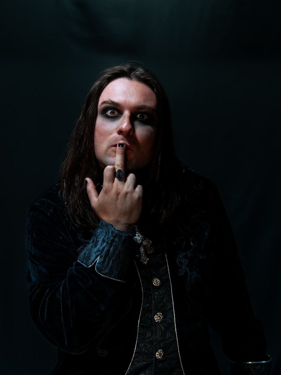 RyanTGriffis's tweet photo. Let’s Get Spooky 😈🖤

#spooky #spookyseason #halloween #halloweencostume #ozzy #dark #spirit https://t.co/XcVk6PFJvk