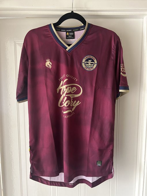 CavershamUnited's tweet image. ⚠️ GOATS GIVEAWAY ⚠️

To celebrate our partnership with @hgsportswear, we’re giving away a Goats shirt of your choice!

To enter:

1️⃣ Follow us &amp;amp; @hgsportswear
2️⃣ Like &amp;amp; RT this post
3️⃣ Tag a football fan

It’s that simple! Winner announced Sunday evening.

#WeAreUnited #GOATS 🐐