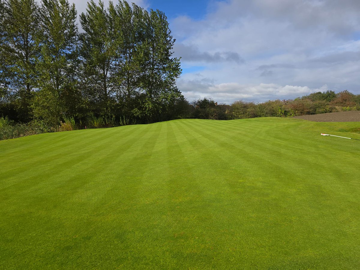 ShaunEmbas's tweet image. Really happy with greens on both courses 👌⛳️