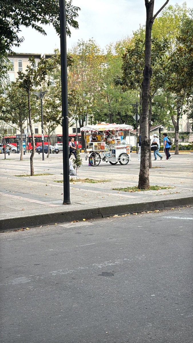 Jardín Pushkin tweet media