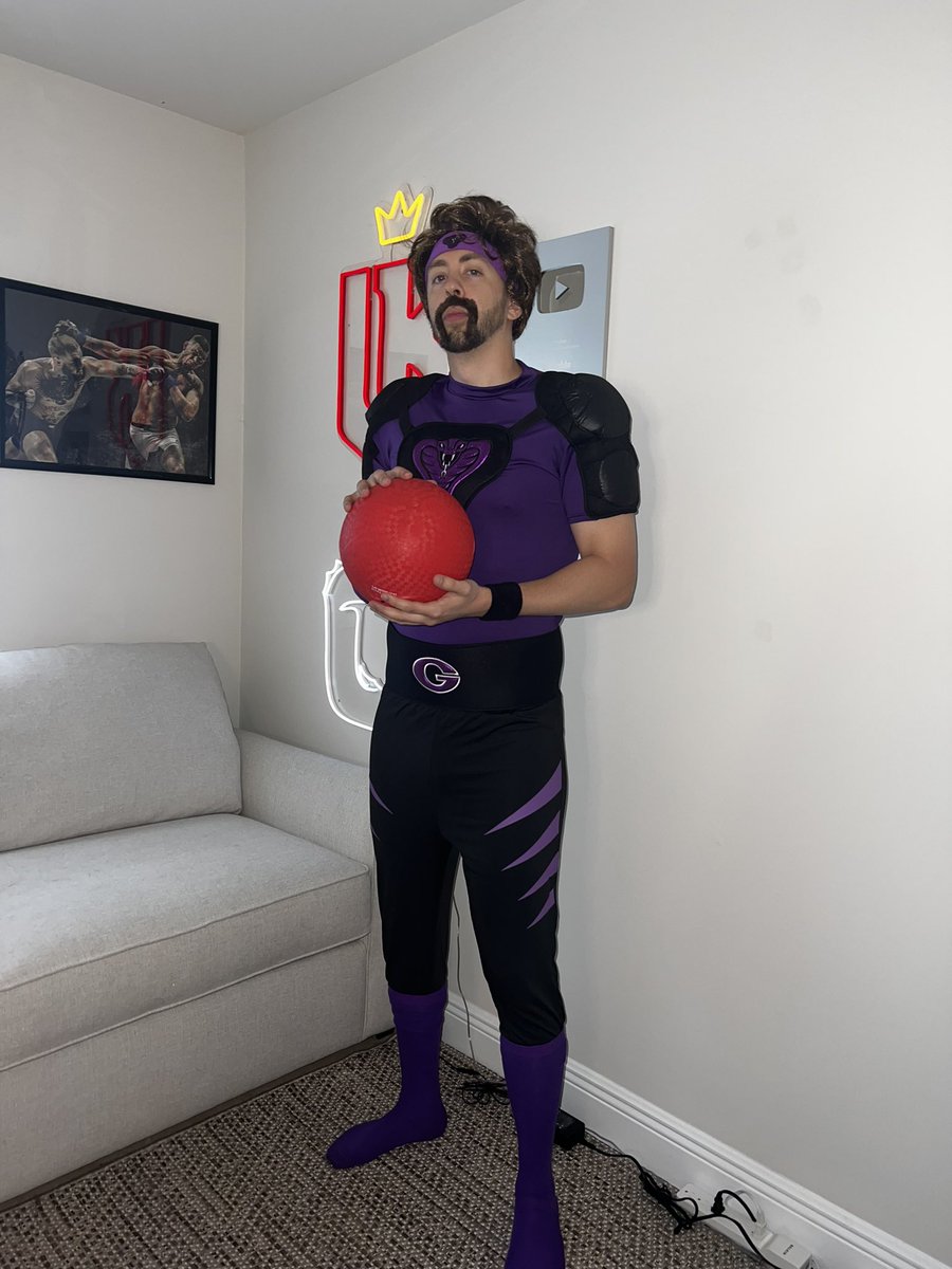 LIVE HALLOWEEN STREAM!!! 

“Here at Chang Gang we are better than you and we know it”
Twitch.tv/Lord_Kebun