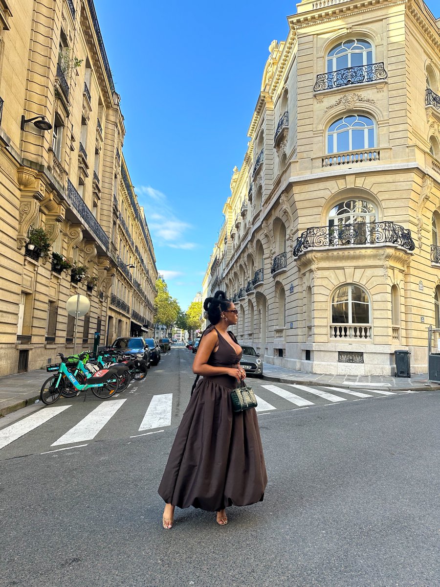 impactaagency's tweet photo. Our client, @katlego_tefu  – a leading fashion and natural haircare content creator in South Africa – recently took Paris by storm at Paris Fashion Week! As a lead content creator for @TRESemme_SA for over four years,Katlego joined Maxhosa’s highly anticipated fashion activation https://t.co/FUTizXjCVw