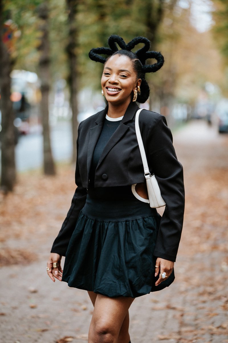 impactaagency's tweet photo. Our client, @katlego_tefu  – a leading fashion and natural haircare content creator in South Africa – recently took Paris by storm at Paris Fashion Week! As a lead content creator for @TRESemme_SA for over four years,Katlego joined Maxhosa’s highly anticipated fashion activation https://t.co/FUTizXjCVw