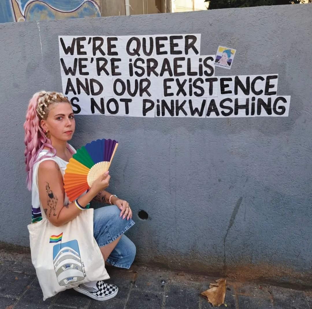 Feminist choosing antisemitism over feminism, LGBTQAI+ choosing antisemitism over Queer rights... 
How to sacrifice your own cause on the altar of Jew hate