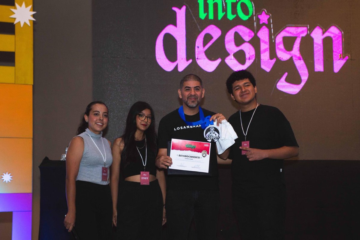 carloslosan's tweet photo. El pasado dieciocho de octubre estuvimos presentes en el #IntoDesign Ciudad Victoria, donde me toco exponer y dar un taller sobre diseño de marcas.
➕ https://t.co/BsbDXn5lFW