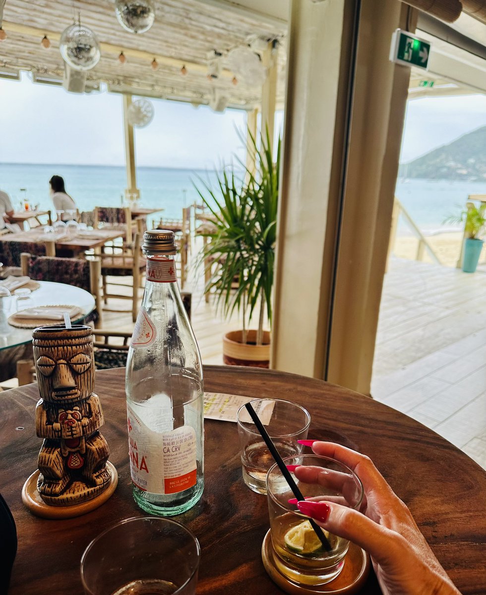 2nd ti punch kick kucked at a fancier establishment on Saint Martin. 

Said d’accord to the server when she said they didn’t have the “rhum” I requested,

Like an asshole 

She laughed.