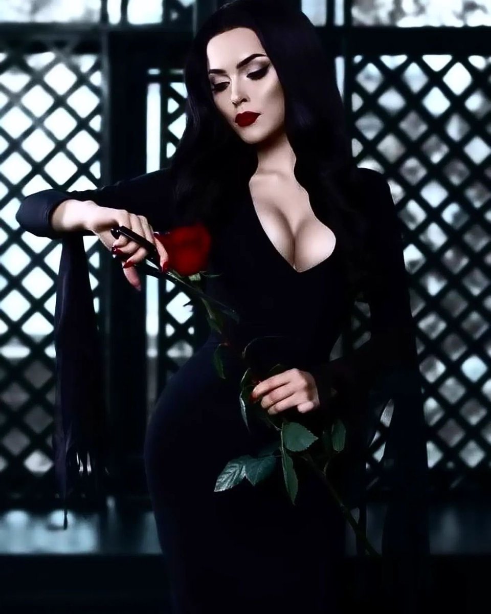 HellishDelight's tweet photo. — might just steal the very breath from your body… only if you’re lucky. 

With love,

Morticia. https://t.co/fHFK4NX0Mk