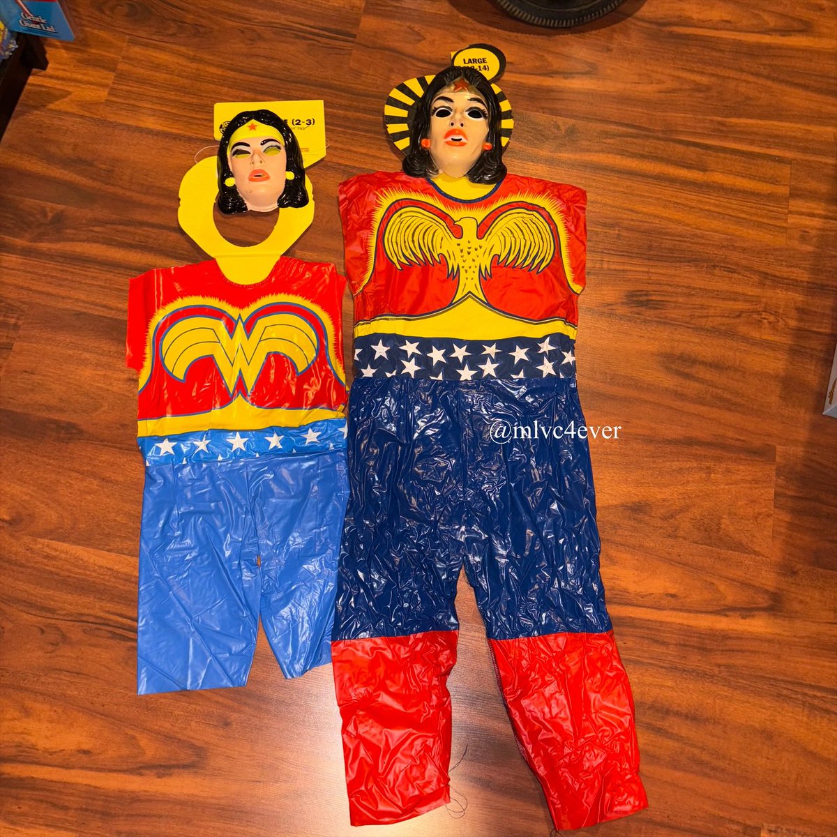mlvc4ever's tweet photo. Latest vintage #wonderwoman purchases included these 1970/80s hanging Ben Cooper costumes!  Hope everyone has a Happy Halloween 🎃!

https://t.co/XQgWc0ynSC https://t.co/Yb37qSkzbN