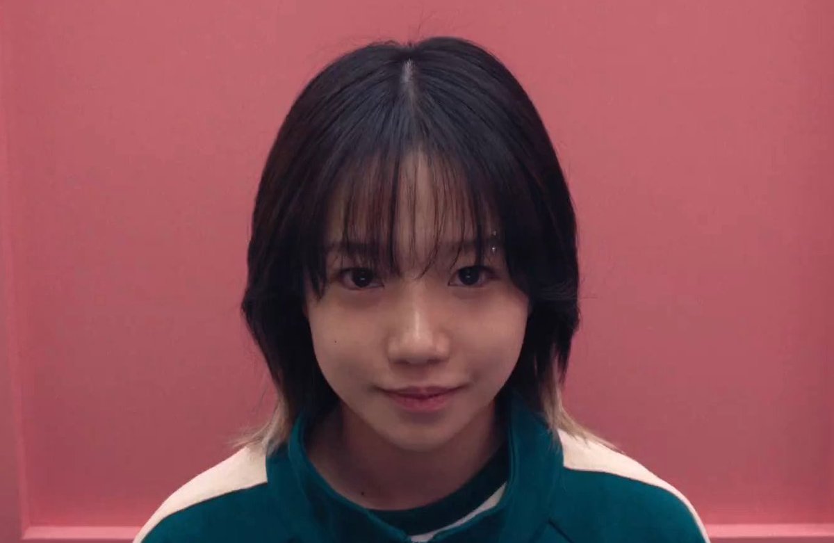 UpdateKGirls's tweet photo. 🚨A MAIOR! JO YURI em pequenos takes do trailer da segunda temporada de Round 6 (Squid Game). Quantos episódios nossa pitica dura? https://t.co/AKwaM80qtN