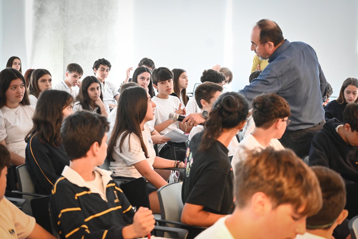 ine_uruguay's tweet photo. El día de hoy recibimos a más de 100 estudiantes del Colegio Maturana en una nueva jornada del programa #INEduca
Te invitamos a ver el resumen y las mejores 📸 imágenes que nos dejó la actividad
▶️https://t.co/l20ibi9YYs https://t.co/QoaPWpx4TJ