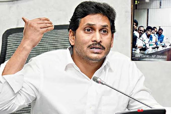 SandhyaChTDP's tweet image. Pawan Kalyan - Like Jagan Moham reddy - Retweet