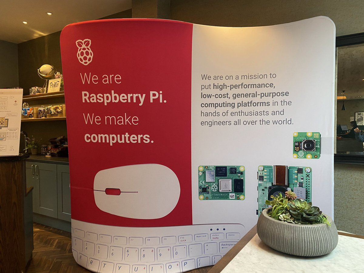 KoonHong's tweet photo. Another fantastic Raspberry Pi event in the UK! Great to connect, share ideas, and grow this amazing community.
#RaspberryPi https://t.co/QuiefCuqWl