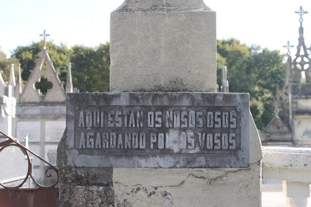 Aquí están os nos ósos esperando polos vosos.