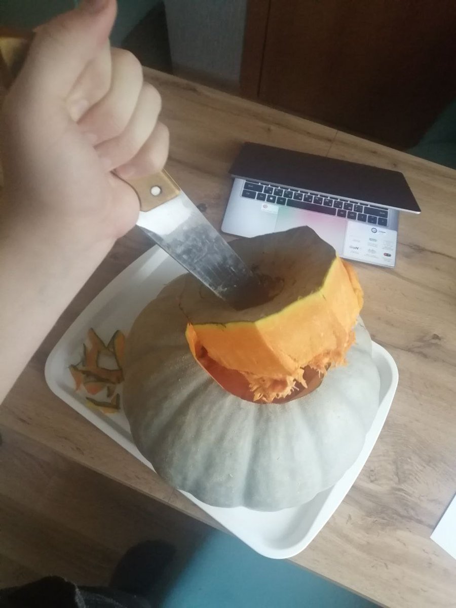MFarost's tweet photo. Pumpkins for a small local Halloween
There will be something else tomorrow

#pumpkins  #HELLOWEEN #pumpkin  #helloween #fnaf #bonnie #jackobonnie https://t.co/B2HgJx4ule