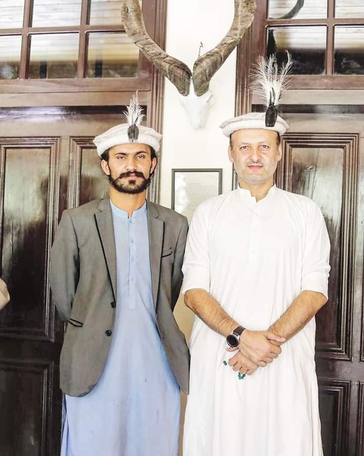 AmirSalar_Wazir's tweet photo. تمام گلگت کے بھائی بہنوں کو ازادی دن مبارک
#1november2020
#GB
عامر خان سالار https://t.co/J8Zw8QtJ99