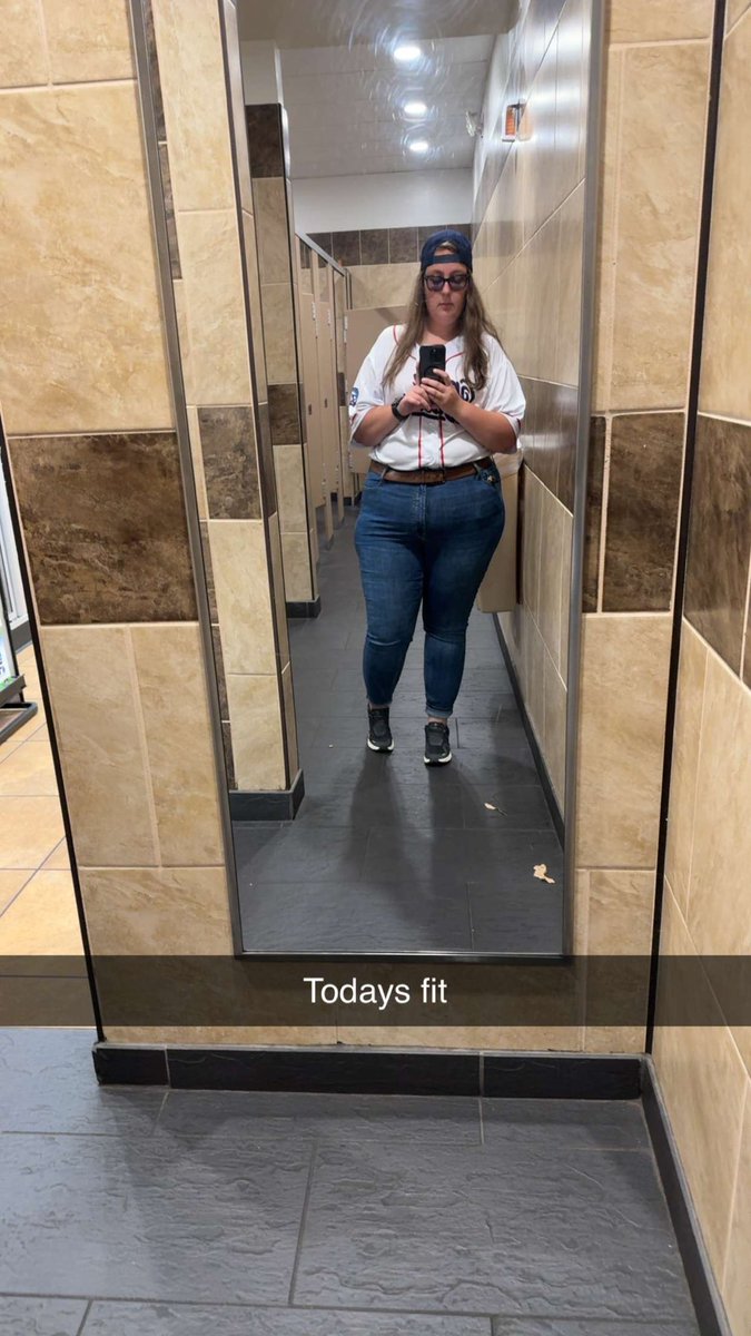 SouthernGirlVA's tweet photo. Snapchat saw it first. https://t.co/qypTy6gGF0