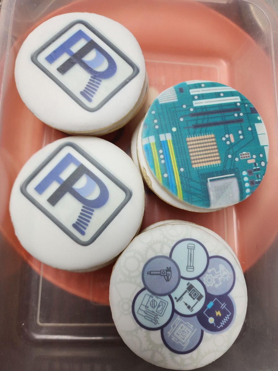 ParagonRobotics's tweet image. 🎃👨‍🔧👩‍🔧 Our team shows off some creative and quirky costumes, including our leadership team’s “moustache crew.” But what’s Halloween without treats? Our talented team came up with some delicious and creative dishes, bringing together creativity and innovation with every bite.