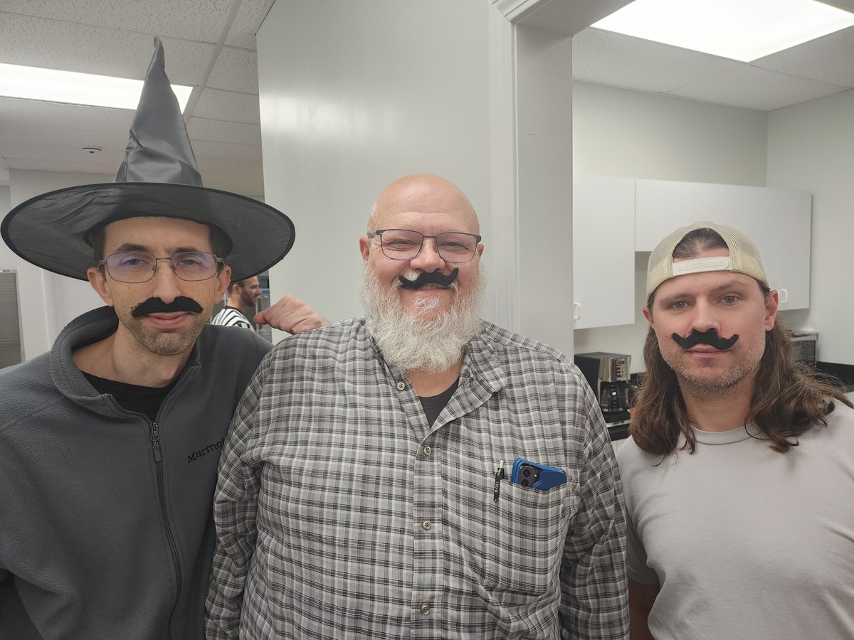 ParagonRobotics's tweet image. 🎃👨‍🔧👩‍🔧 Our team shows off some creative and quirky costumes, including our leadership team’s “moustache crew.” But what’s Halloween without treats? Our talented team came up with some delicious and creative dishes, bringing together creativity and innovation with every bite.