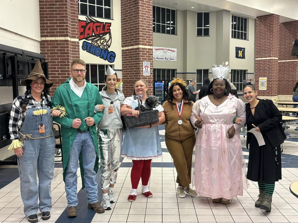 HumbleISD_AHS's tweet photo. We love our PTO! Thanks for a fun breakfast party! https://t.co/A6b1SimV0c