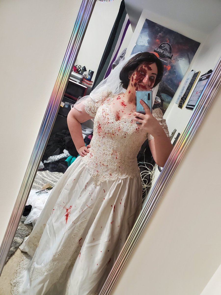 tarminart's tweet photo. Happy Halloween!!!
Idk if I'm gonna have the energy to dress up this year, so here are some pics from the last four years 🎃 https://t.co/KRsERdpAre