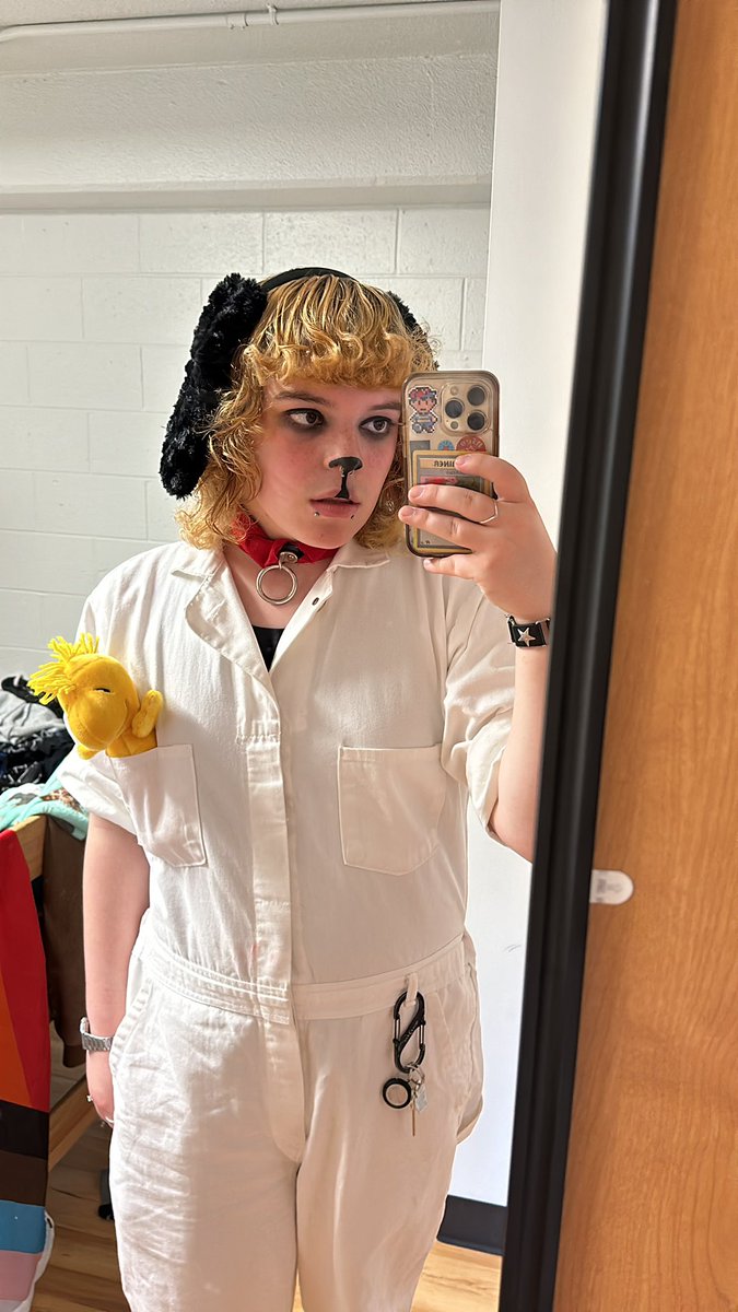 junefact's tweet image. world famous beagle or whatever