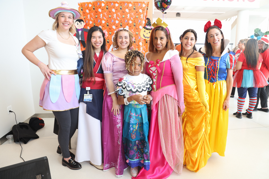 Newark_Beth's tweet photo. Our 1st “Trunk or Treat” for our Pediatric Outpatient, #PICU #PedsED & #NICU patients at @Newark_Beth Israel Medical Center & Children's Hospital of New Jersey was awesome. Thank you to our donors @SpiritHalloween @SpiritofChildren & Disney @StarlightChildrensFoundation https://t.co/xSaYviX7gH