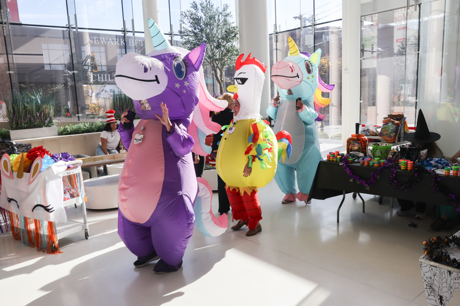 Newark_Beth's tweet photo. Our 1st “Trunk or Treat” for our Pediatric Outpatient, #PICU #PedsED & #NICU patients at @Newark_Beth Israel Medical Center & Children's Hospital of New Jersey was awesome. Thank you to our donors @SpiritHalloween @SpiritofChildren & Disney @StarlightChildrensFoundation https://t.co/xSaYviX7gH