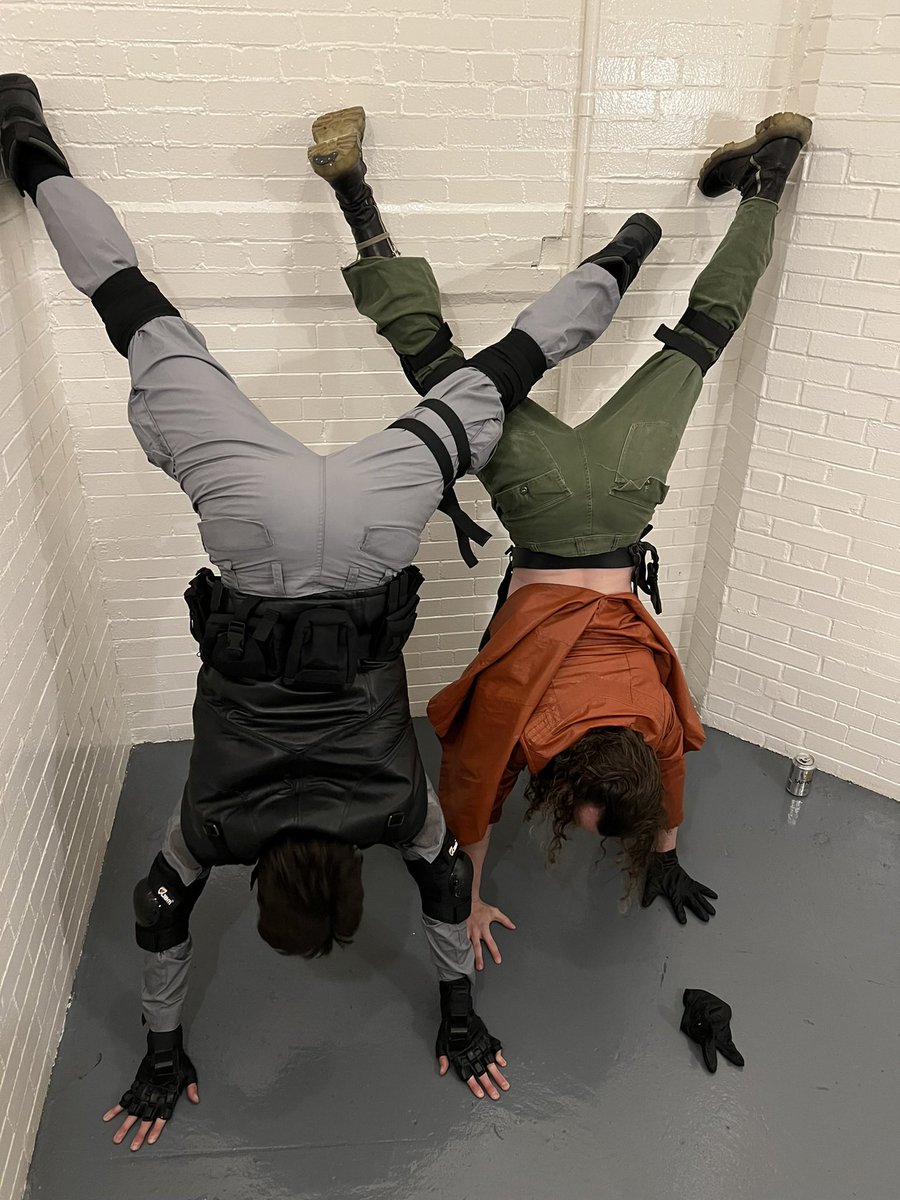 PantsChampion's tweet photo. Colonel… I found liquid…. He’s throwing crazy ass https://t.co/QJcsdsISrP