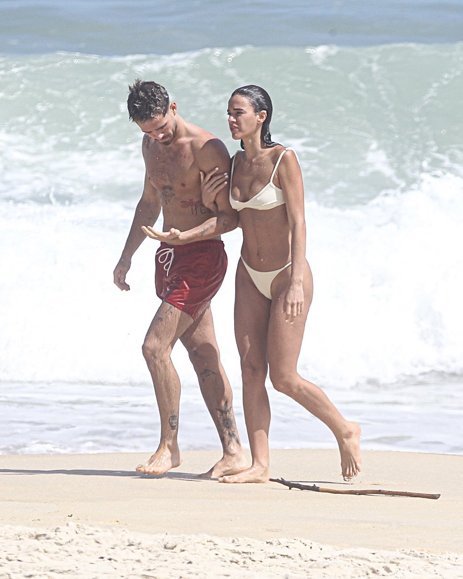 heyocn's tweet image. a bruna e o joao parecia tao improvável antes, agora acho que eles combinam tantooo