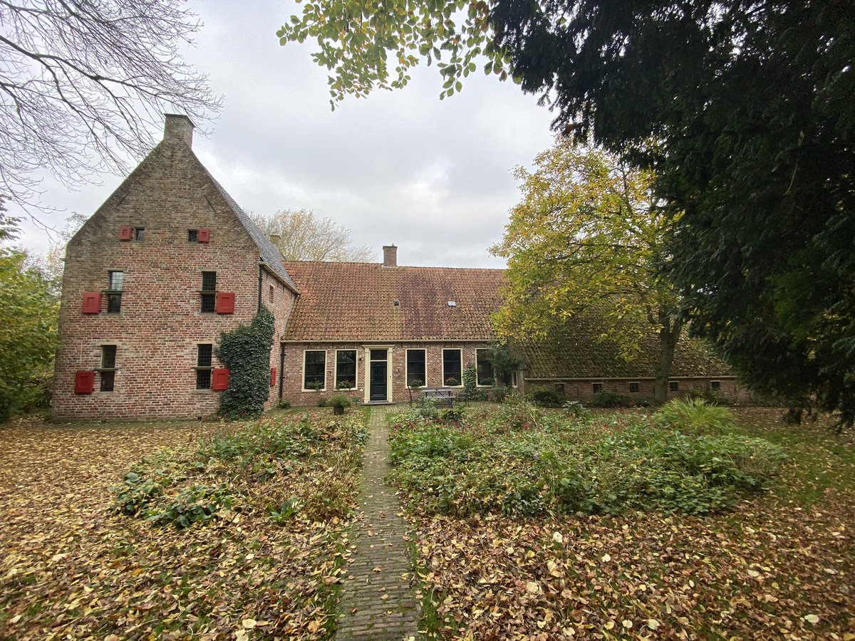 Bezoeker 7.500 is geweest

Vandaag hebben we bezoeker 7.500 mogen verwelkomen. Een speciaal moment voor ons museum. We zijn blij en dankbaar dat zoveel mensen naar Westeremden zijn gekomen om Museum Helmantel te bezoeken dit jaar en te genieten van “De Kerken van Helmantel”.