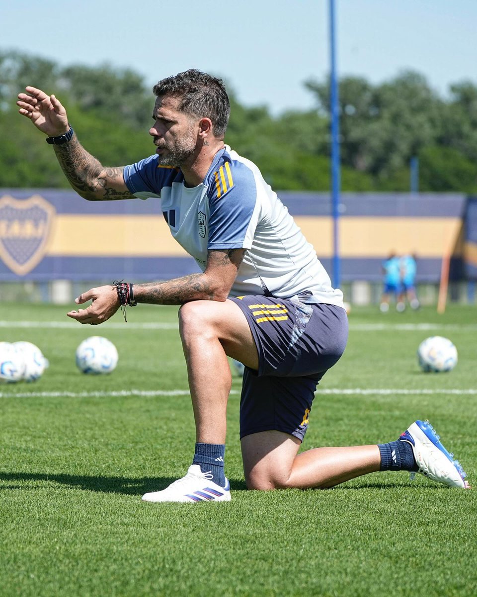 El pedido de Gago a los jugadores y las bajas que tiene ante Lanús Gago vive los entrenamientos con mucha intensidad.