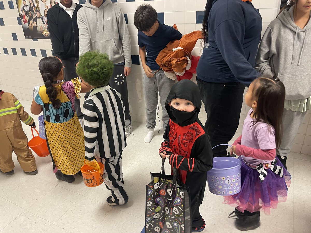 Anne Elevier (@aelevier_hms) on Twitter photo One of my favorite Halloween traditions got even better! My baby came trick or treating today! <a href="/HERNANDO_MS/">Dr. Jesse A. Sepulveda</a> <a href="/Ituarte_ES/">Sgt. Roberto Ituarte Elementary</a> #TeamSISD One of my favorite Halloween traditions got even better! My baby came trick or treating today! <a href="/HERNANDO_MS/">Dr. Jesse A. Sepulveda</a> <a href="/Ituarte_ES/">Sgt. Roberto Ituarte Elementary</a> #TeamSISD
