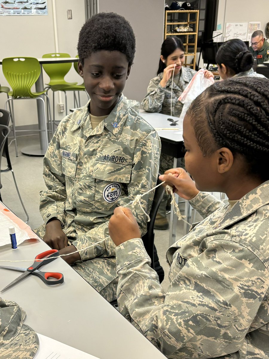 VHSTL's tweet photo. WHAT'S GREAT TODAY? Cadets in Valley's AFJROTC Aviation History class stood in formation for uniform inspection and built DaVinci-style parachutes to understand the principles of flight. 
@vhstigers 
@WDMCS https://t.co/Ts8JyProGq
