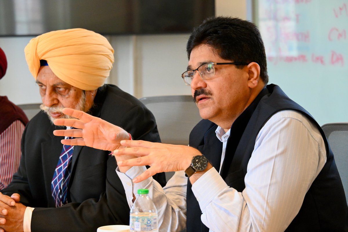 OSUGlobal's tweet photo. A delegation from @PAU_LDH in India visited @OhioState to reenergize a longstanding relationship between the universities. The discussion resulted in a plan to develop a trilateral collaboration between India, United States and Brazil. https://t.co/MTPnOhLhtc https://t.co/K9txGnLi70