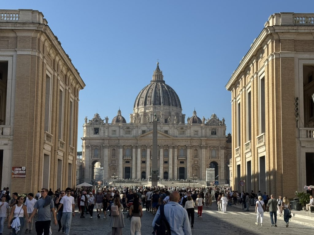 boshea's tweet image. Great to be in St Peter’s Square in #roma. You guys have done a great job recreating the original St Peter’s sq in #Manchester