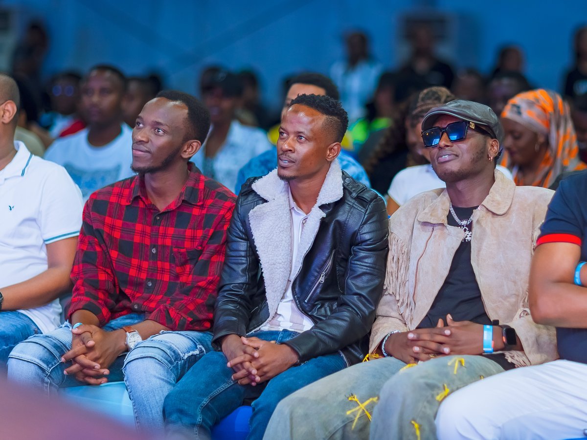 GEN-Z COMEDY SHOW tweet media
