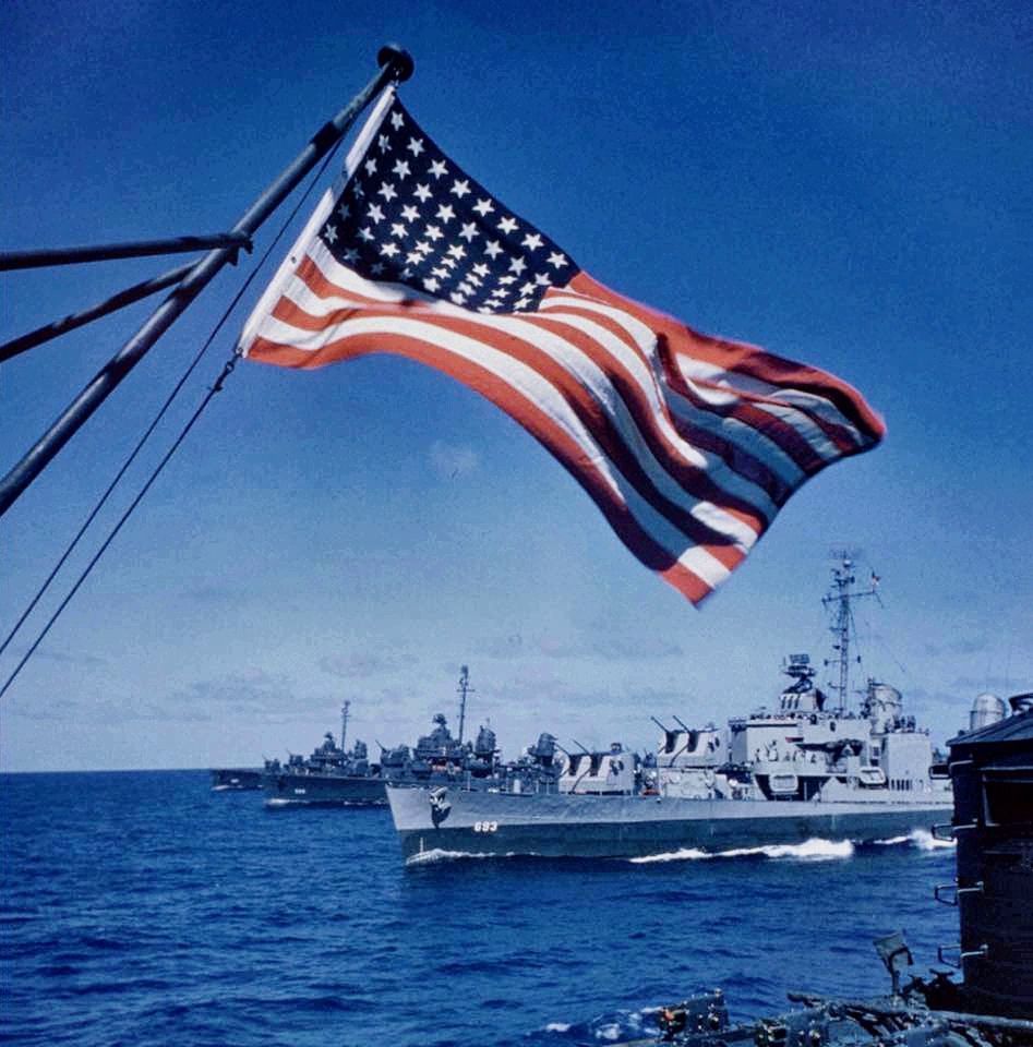 FlMichele69's tweet image. Destroyers

#USSMoale DD693 (1944-1973)
Allen M. Sumner

📷 #WW2 1945 #OceanPacific @LIFE

@USNavy 🇺🇸
